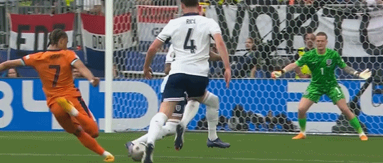 02.gif